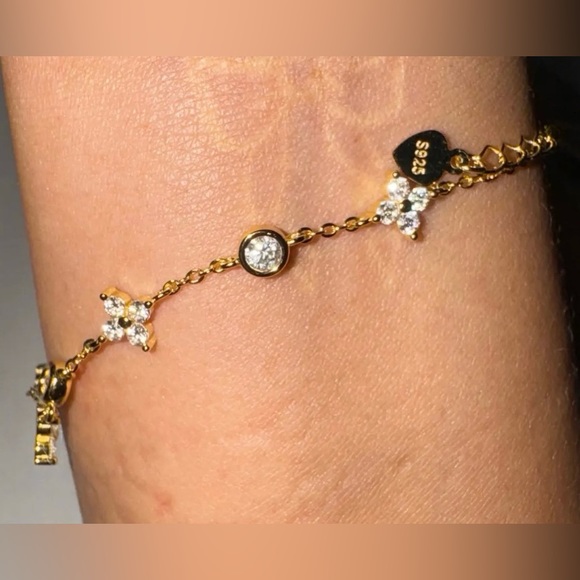 Woman bracelet with moissanite stone - Picture 3 of 7